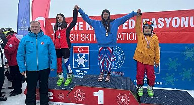 Vanlı kayakçılar 3 madalyayla döndü