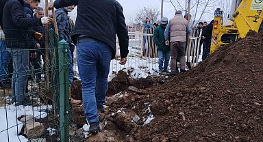 Varto'da intihar eden 2 öğrenci toprağa verildi