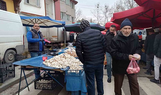 Vatandaşları çeşit çeşit mantarlara ilgi gösteriyor