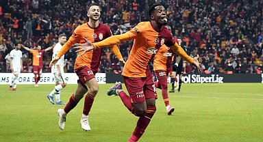 Wilfried Zaha 7. golünü attı