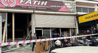 Yangına müdahale eden itfaiye eri çatıdan düştü