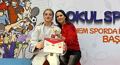 Yaren Sala Türkiye şampiyonu oldu