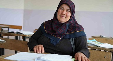 Yarım asır sonra okuma yazma öğrendi