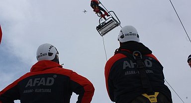 Yedikuyular Kayak Merkezi'nde nefes kesen kurtarma tatbikatı