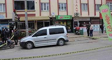 Yemek siparişi gelmeyince dönerciyi kurşun yağmuruna tuttular