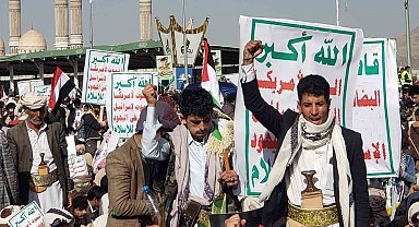Yemen'de ABD ve İngiltere'nin saldırıları protesto edildi