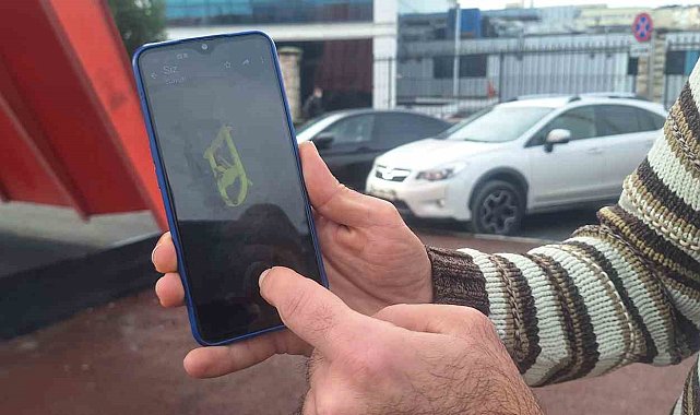 Yılbaşı akşamı 'hanginize sıkayım' deyip 17 yaşındaki kızı başından vurdu