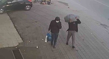 Yılbaşı sabahı kasayı levye ile açıp 600 bin TL vurgun yapan hırsızlar yakalandı