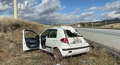 Yolda uçan poşet kazaya neden oldu, 3 kişi yaralandı