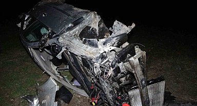 Yoldan çıkan otomobil defalarca takla atarak hurdaya döndü: 2 yaralı