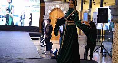 Yöresel kıyafetler ve moda tasarım yarışması düzenlendi