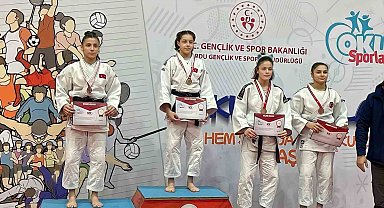 Yunusemreli genç judocular Ordu'da 4 madalya kazandı