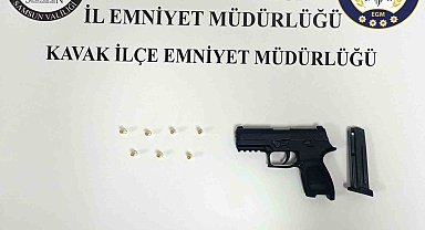 Yurt dışına kaçarken enselendi