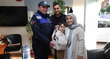 Zabıta unutulan çantayı sahibine teslim etti