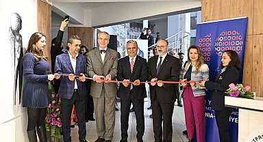 100. yılı sergiyle taçlandırdılar