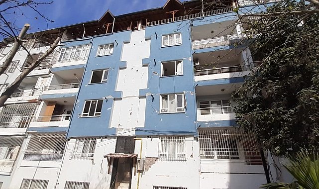 1976 yılında Van'da yaşanan depremde enkazdan çıkarılan Muharrem Hergül, ikinci büyük depremi Hatay'da yaşadı