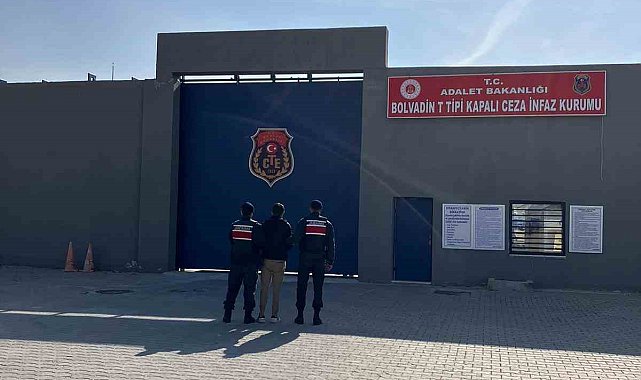 2 ayrı suçtan aranan şahsı jandarma yakaladı