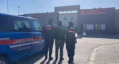 2 yıl 6 ay hapis cezası ile aranan şahsı jandarma yakaladı