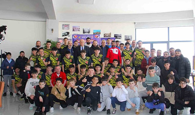 21 Şubat Kurtuluş Boks Gecesi heyecanlı anlara sahne oldu