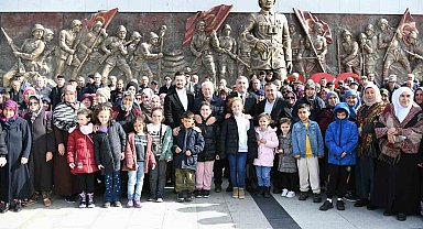 3 bin Lapsekili şehitlikleri ziyaret edecek