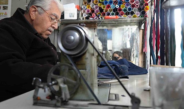 65 yıldır teknolojiye direnerek terzilik mesleğini yaşatıyor