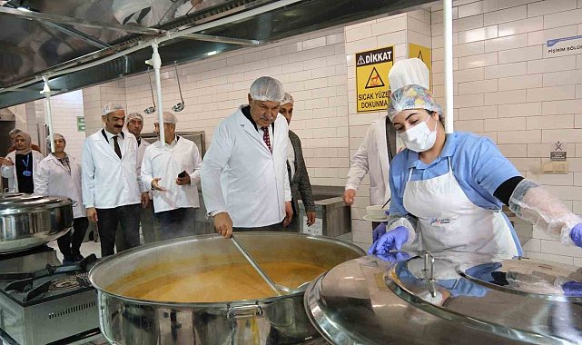 Adana Büyükşehir Belediyesi Aşevi açıldı