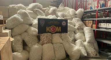 Adana'da 22 milyon 500 bin makaron ele geçirildi