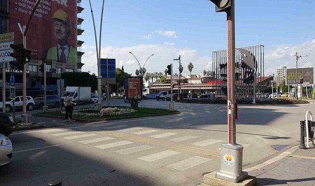 Adana'da kentin göbeğinde silahlı saldırı: 1 ağır yaralı
