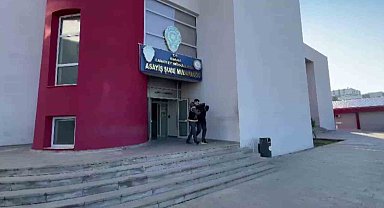 Adana'da motosiklet hırsızı polisten kaçamadı