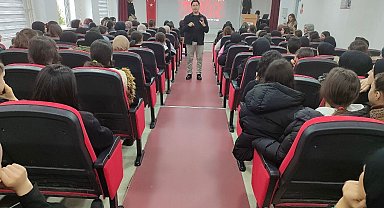 Adana'da öğrencilere terör uyarısı