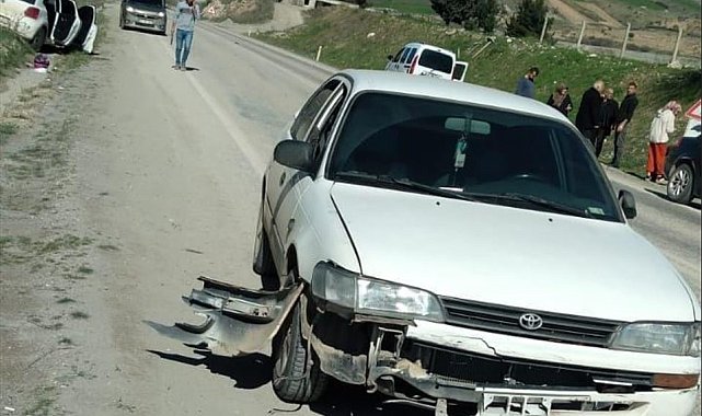 Adıyaman'da 3 araç çarpıştı: 3 yaralı