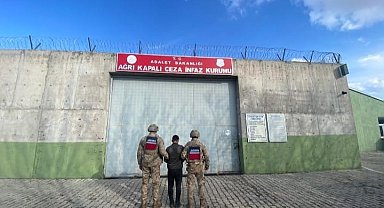 Ağrı'da 4 firari yakalandı