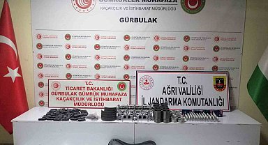 Ağrı'da gümrük kaçağı araba parçaları ele geçirildi