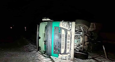 Ağrı'da İpek Geçidi bölgesinde iki ayrı kaza: 4 yaralı