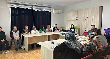 Aile Destek Merkezi'nde madde bağımlılığı eğitimi verildi