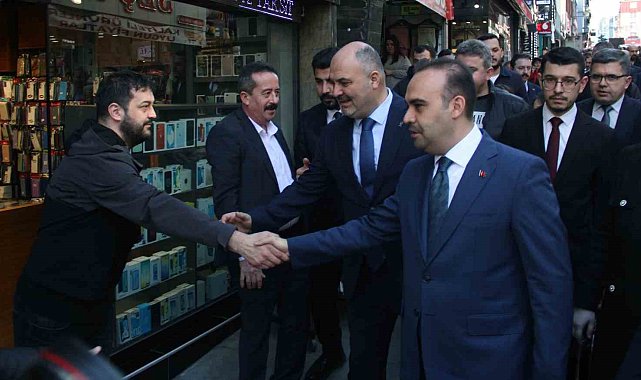 AK Parti Giresun'da belediye başkan adaylarını tanıttı