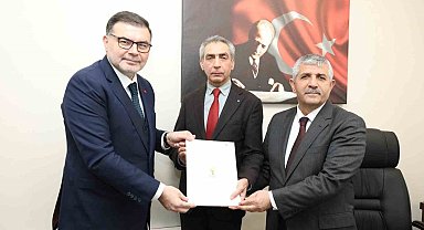 AK Partili Hamza Dağ'ın Cumhur İttifakı İzmir adayı olarak başvurusu yapıldı