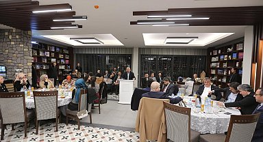 Akar ve Büyükkılıç, avukatlarla buluştu