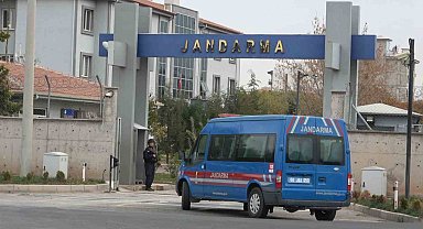 Aksaray'da 12 aranan şahıs jandarma ekiplerince yakalandı