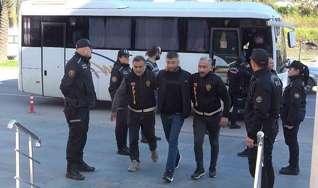 Alanya'da 1 kişinin ölümüyle sonuçlanan silahlı saldırıda 11 şüpheli adliyeye getirildi