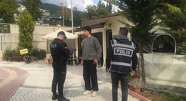 Alanya'da okul servis araçları ve okul çevrelerine denetim