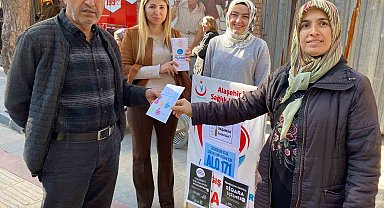 Alaşehir'de açılan stant sayesinde 5 kişi sigarayı bıraktı