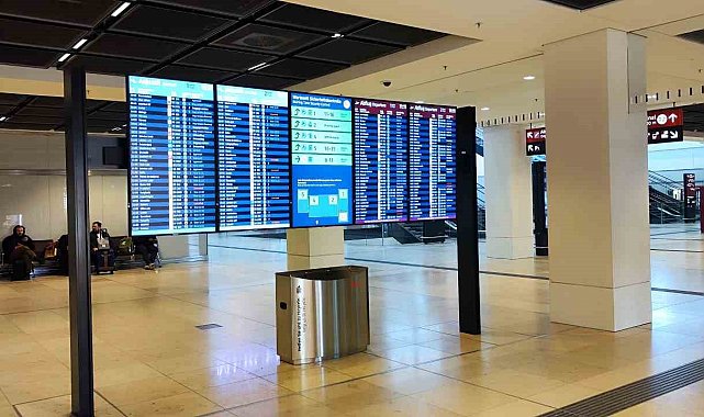 Alman havayolu şirketi Lufthansa'nın yer hizmetleri personelinden 27 saatlik grev