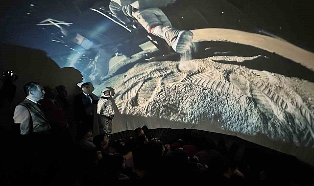 Alper Gezaravcı ilham oldu: Öğrenciler planetaryumda uzayı keşfetti