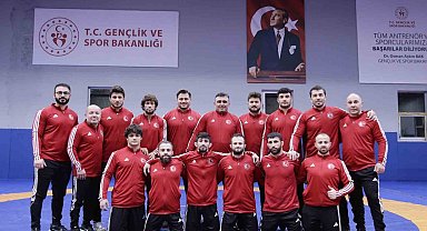 Alperen Berber, Grekoromen Güreş Milli Takımı'na seçildi