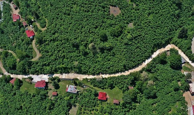 Altınordu'da sıcak asfalt ve beton yol çalışmaları sürüyor
