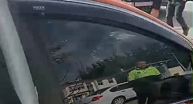 Amasya'da ticari taksi ve otomobilden 7 kaçak göçmen çıktı