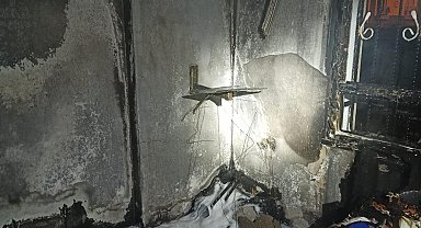 Antakya'da yanan ev kullanılmaz hale geldi