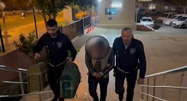 Antalya'da horoz dövüştüren 5 kişi yakalandı