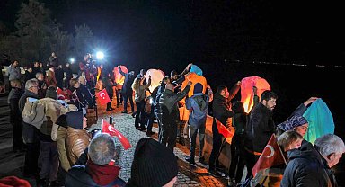 Antalya'da "6 Şubat Umudumuza Işık Ol" Buluşması